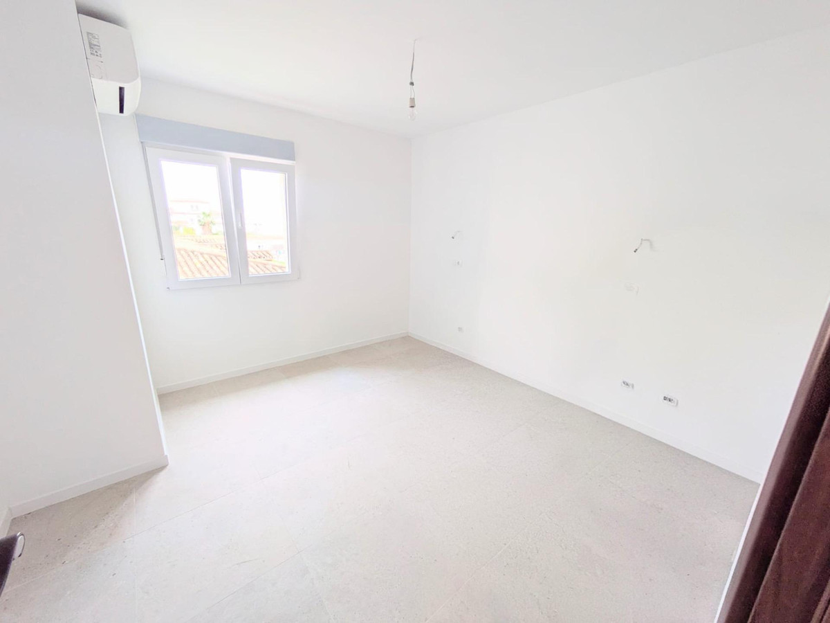 2 Bed Apartment for sale in La Carihuela Costa Del Sol, Málaga, Spain