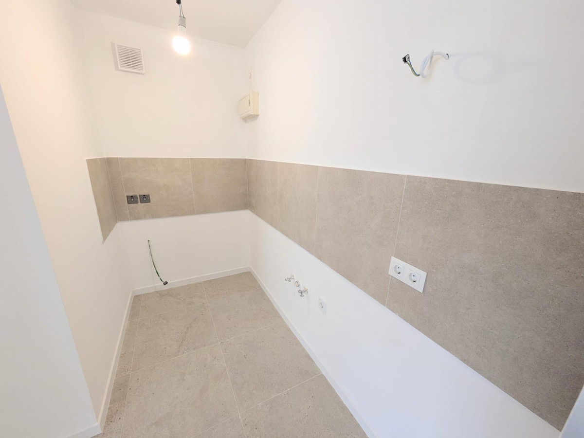 2 Bed Apartment for sale in La Carihuela Costa Del Sol, Málaga, Spain