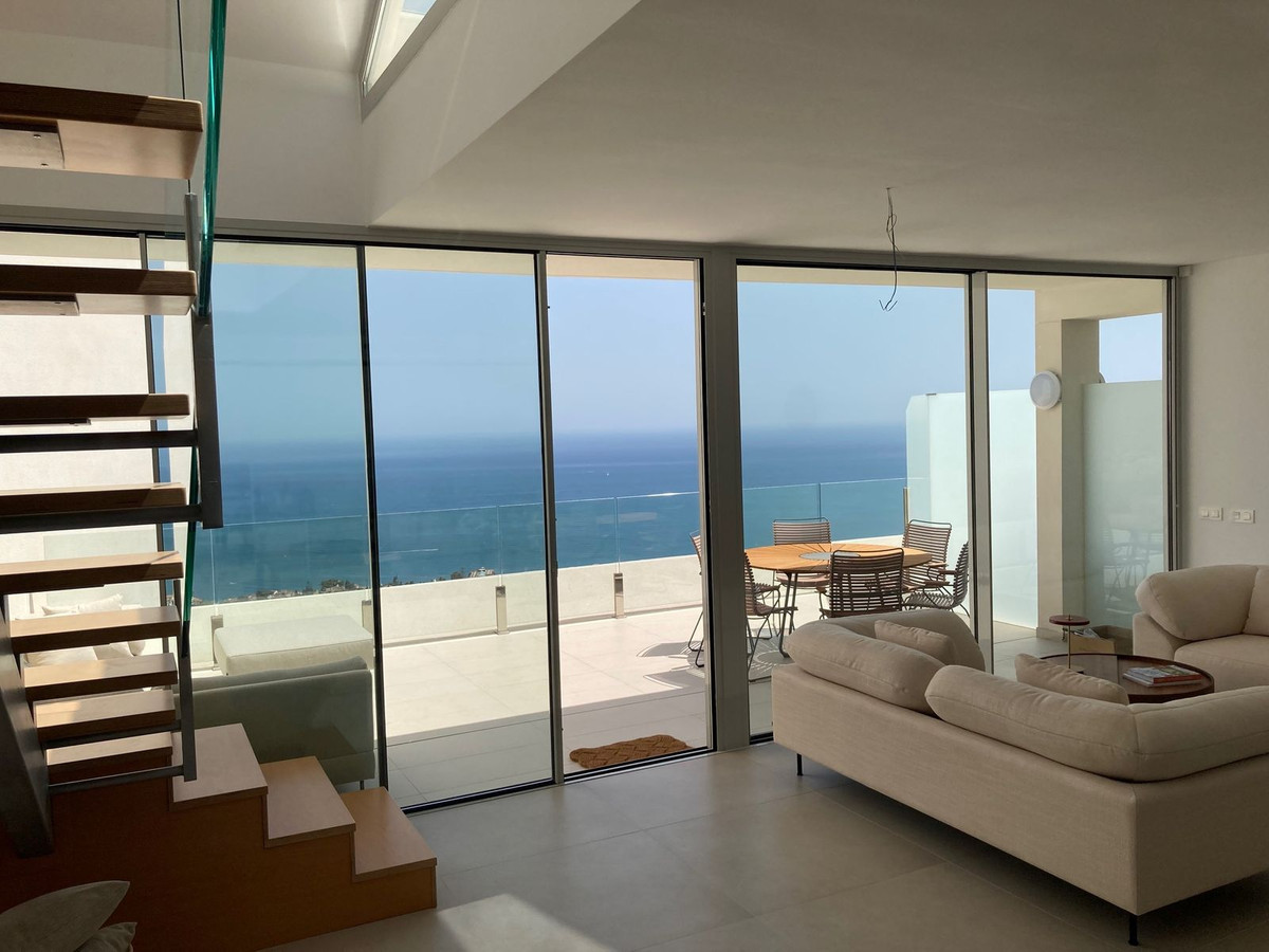 3 Bed Apartment for sale in Benalmadena Costa Del Sol, Málaga, Spain