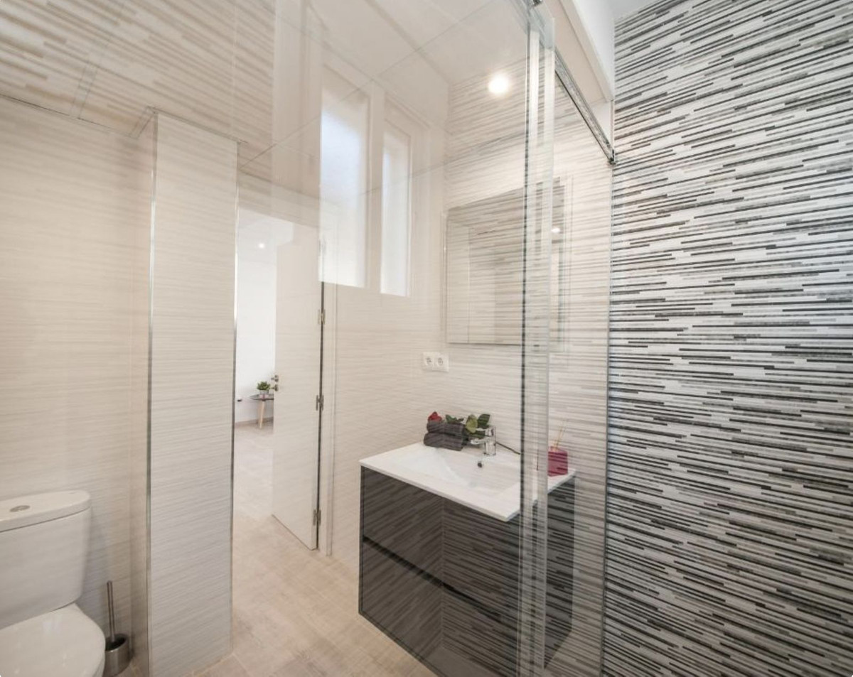 Se vende Apartamento Planta Media de 1 dormitorios en Costa Del Sol, Málaga, España