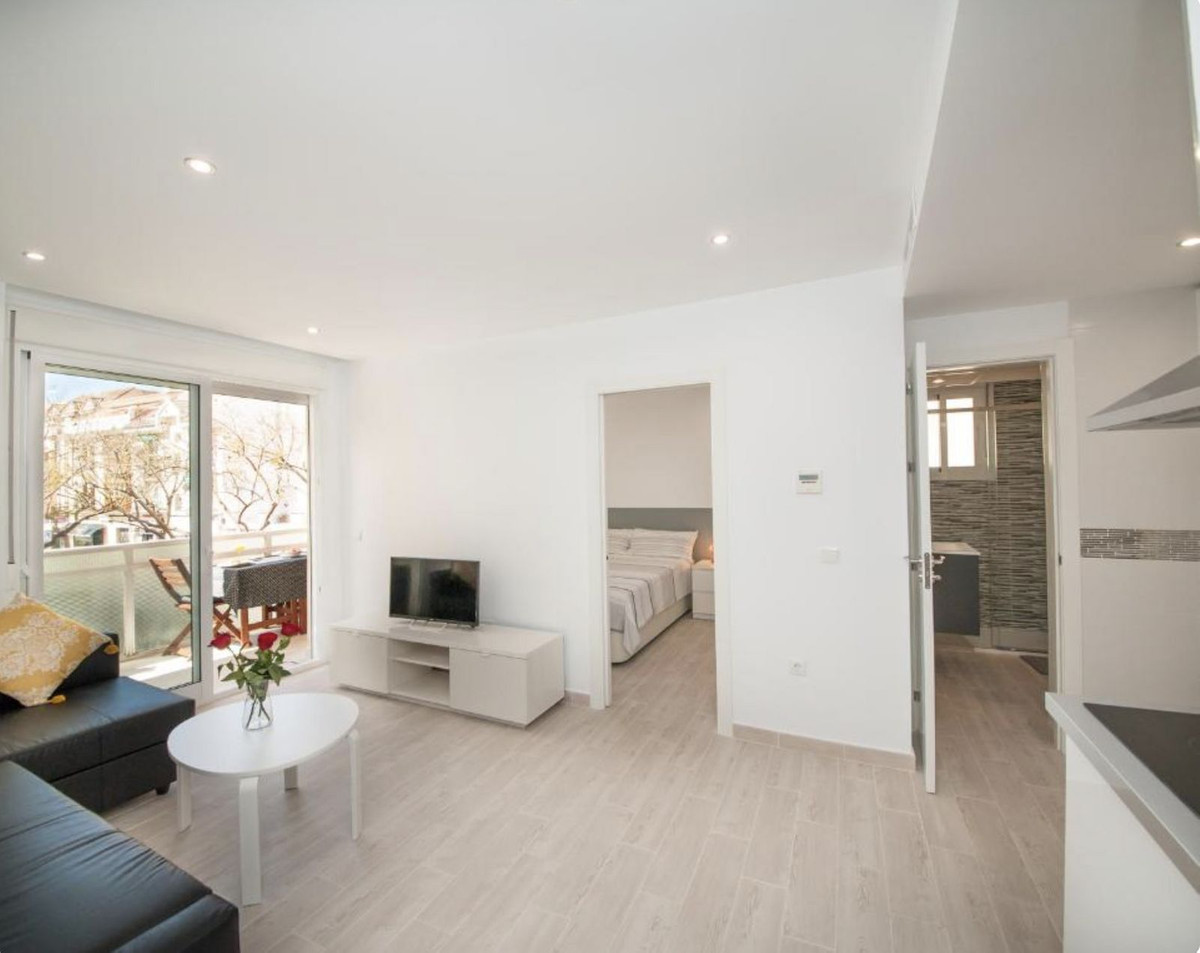 Se vende Apartamento Planta Media de 1 dormitorios en Costa Del Sol, Málaga, España