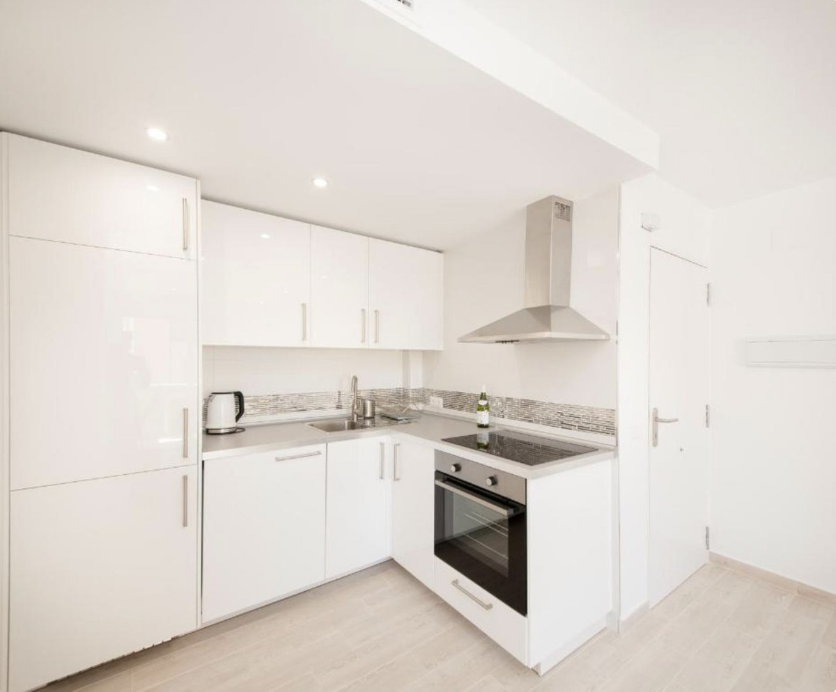 Se vende Apartamento Planta Media de 1 dormitorios en Costa Del Sol, Málaga, España