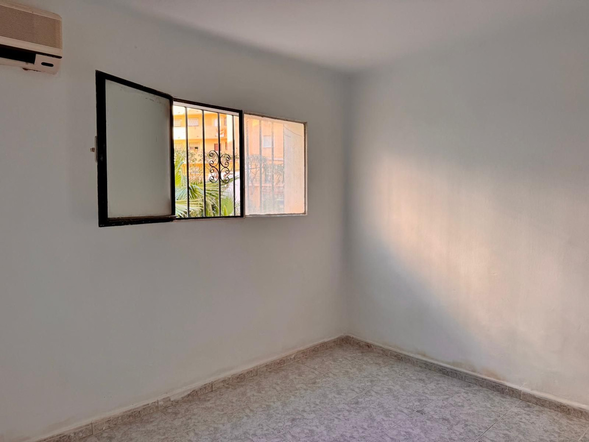 Se vende Apartamento Planta Baja de 3 dormitorios en Costa Del Sol, Málaga, España