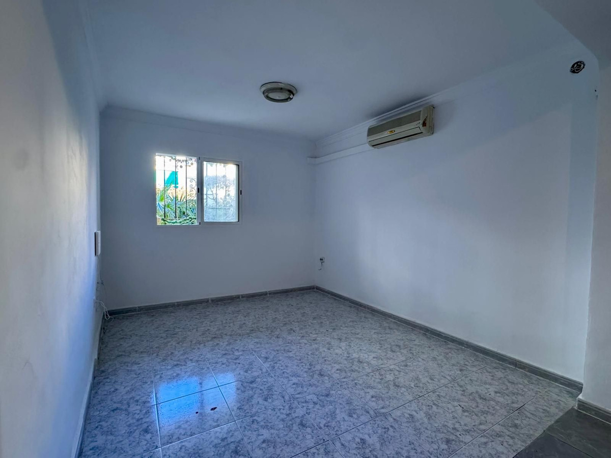 Se vende Apartamento Planta Baja de 3 dormitorios en Costa Del Sol, Málaga, España
