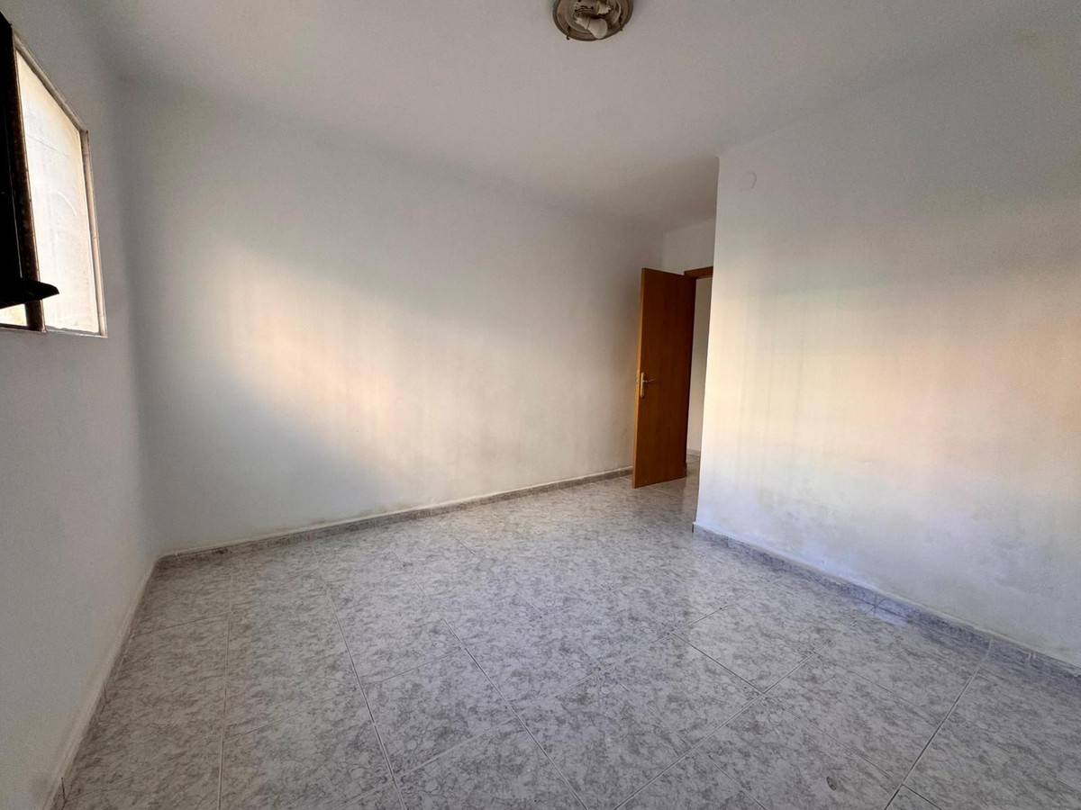 Se vende Apartamento Planta Baja de 3 dormitorios en Costa Del Sol, Málaga, España