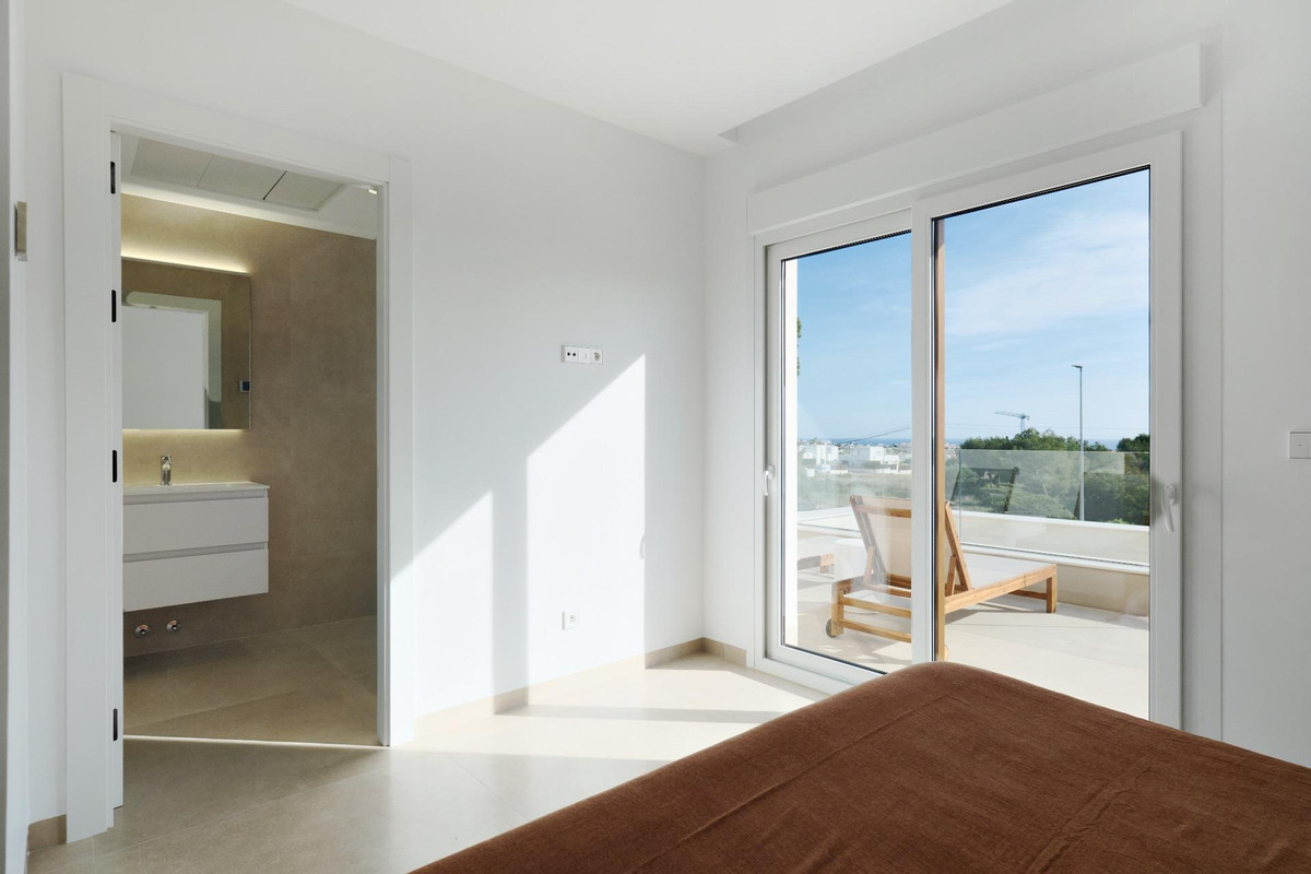 Se vende Villa - Chalet de 3 dormitorios en Costa Blanca, Alicante, España