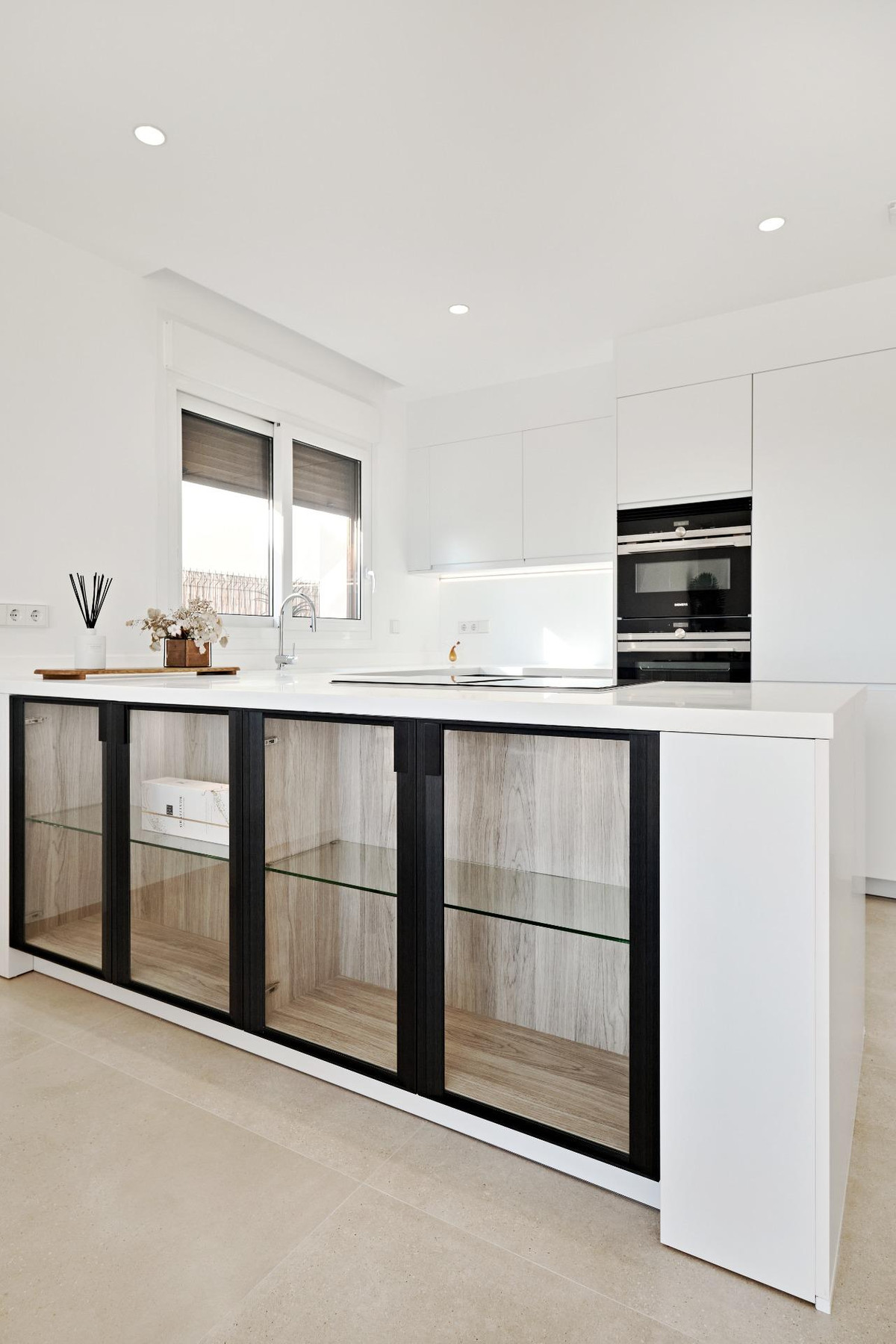 Se vende Villa - Chalet de 3 dormitorios en Costa Blanca, Alicante, España
