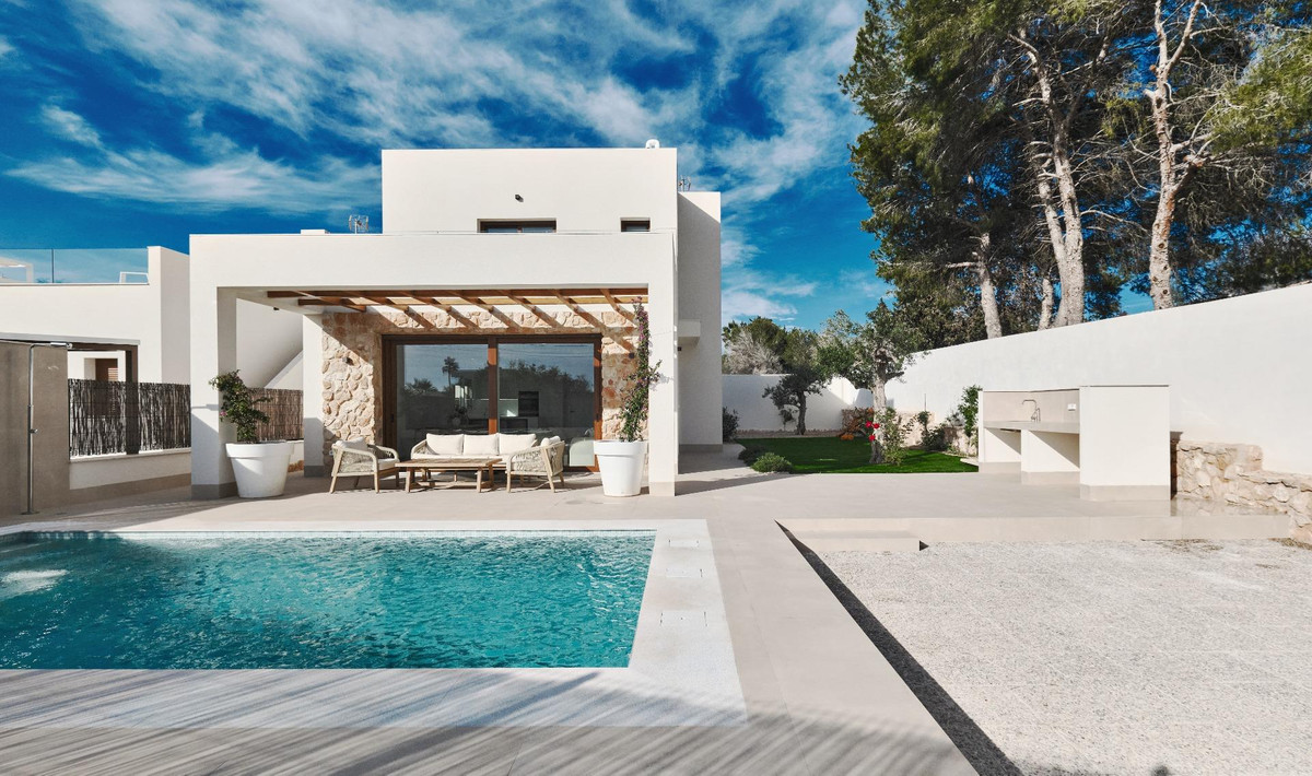 Se vende Villa - Chalet de 3 dormitorios en Costa Blanca, Alicante, España
