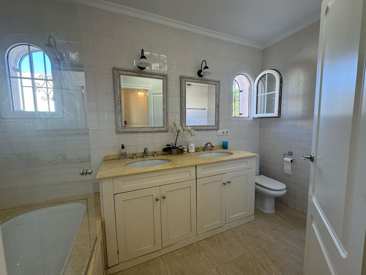 4 Bed Townhouse for sale in La Zenia Costa Blanca, Alicante, Spain