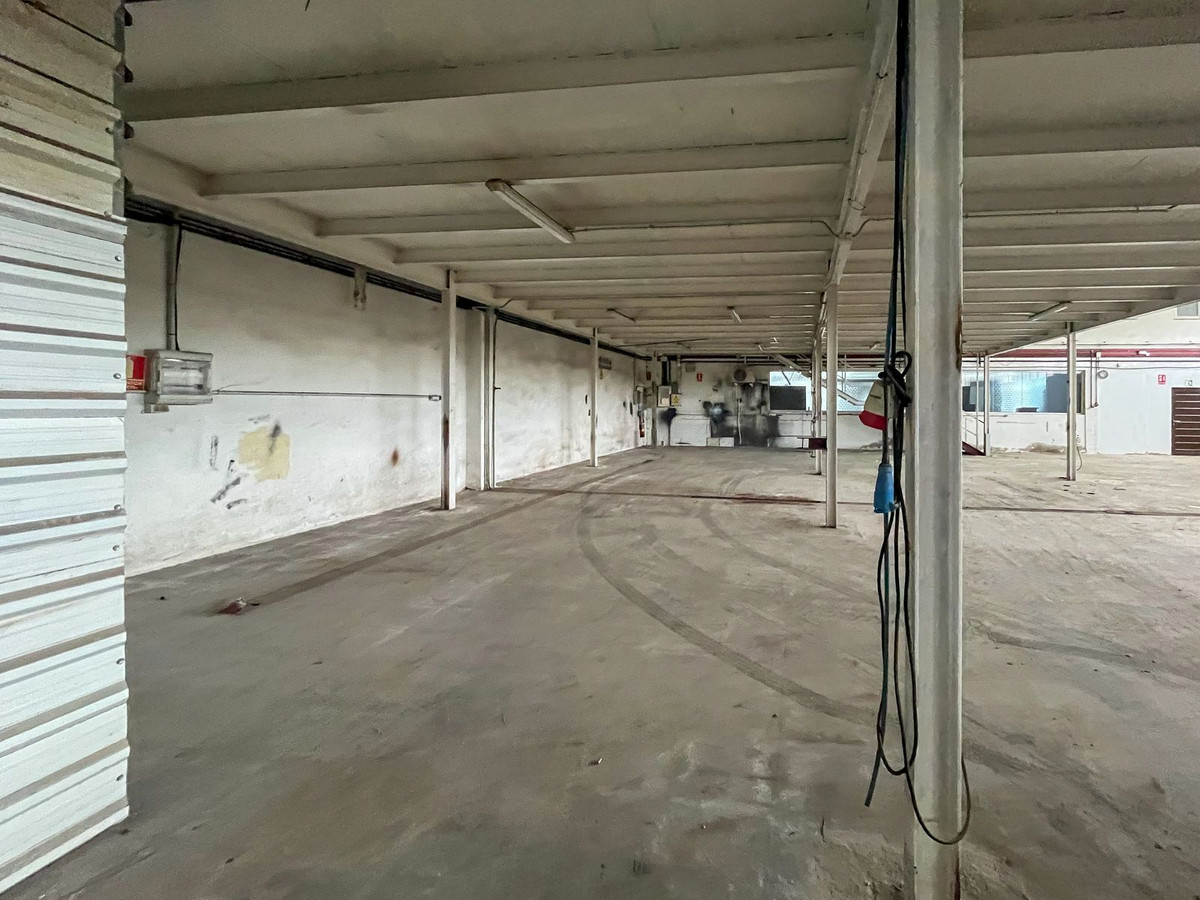 Se vende Nave industrial  en Costa Del Sol, Cadiz, España