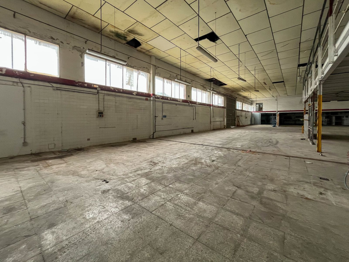 Se vende Nave industrial  en Costa Del Sol, Cadiz, España