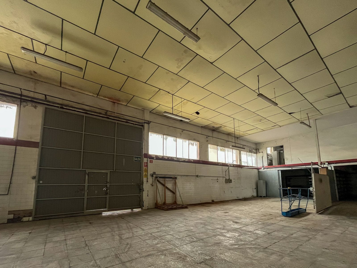 Se vende Nave industrial  en Costa Del Sol, Cadiz, España