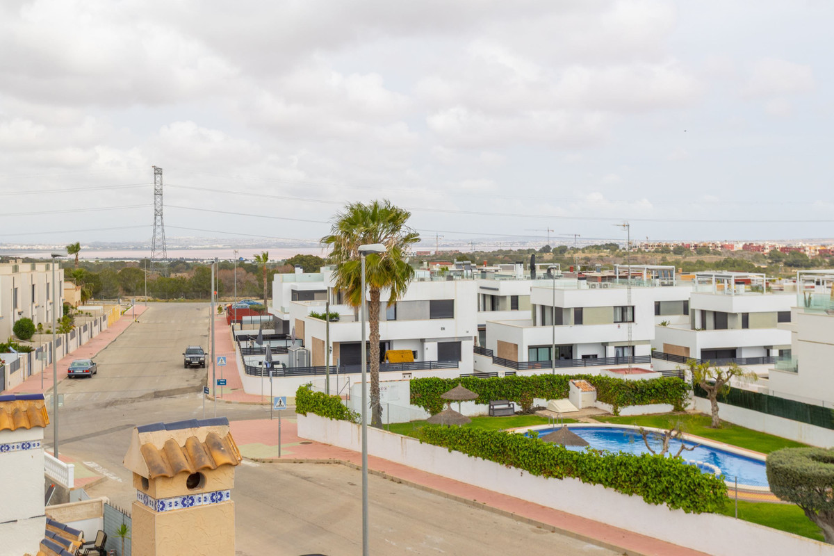 3 Bed Townhouse for sale in Villamartin Costa Blanca, Alicante, Spain
