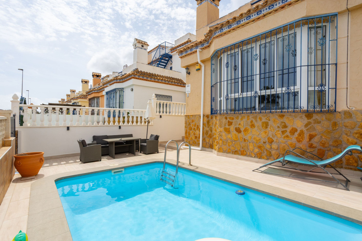 3 Bed Townhouse for sale in Villamartin Costa Blanca, Alicante, Spain