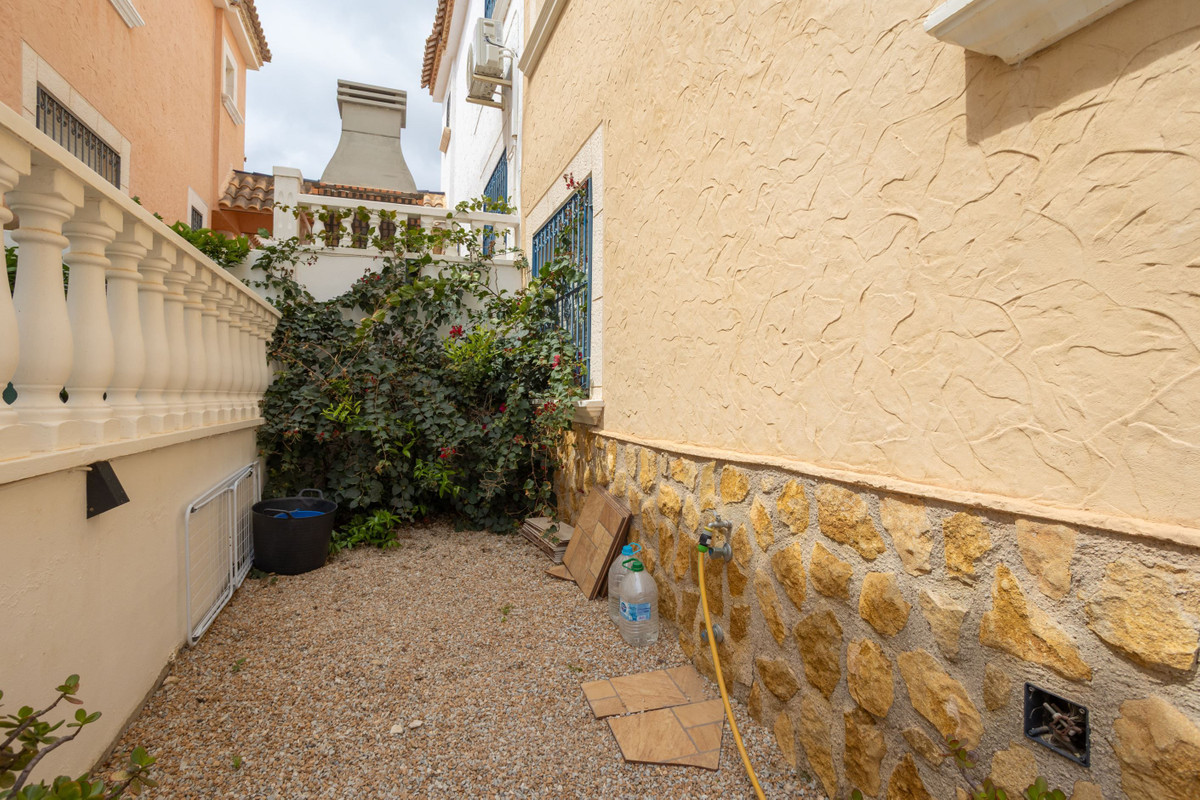 3 Bed Townhouse for sale in Villamartin Costa Blanca, Alicante, Spain