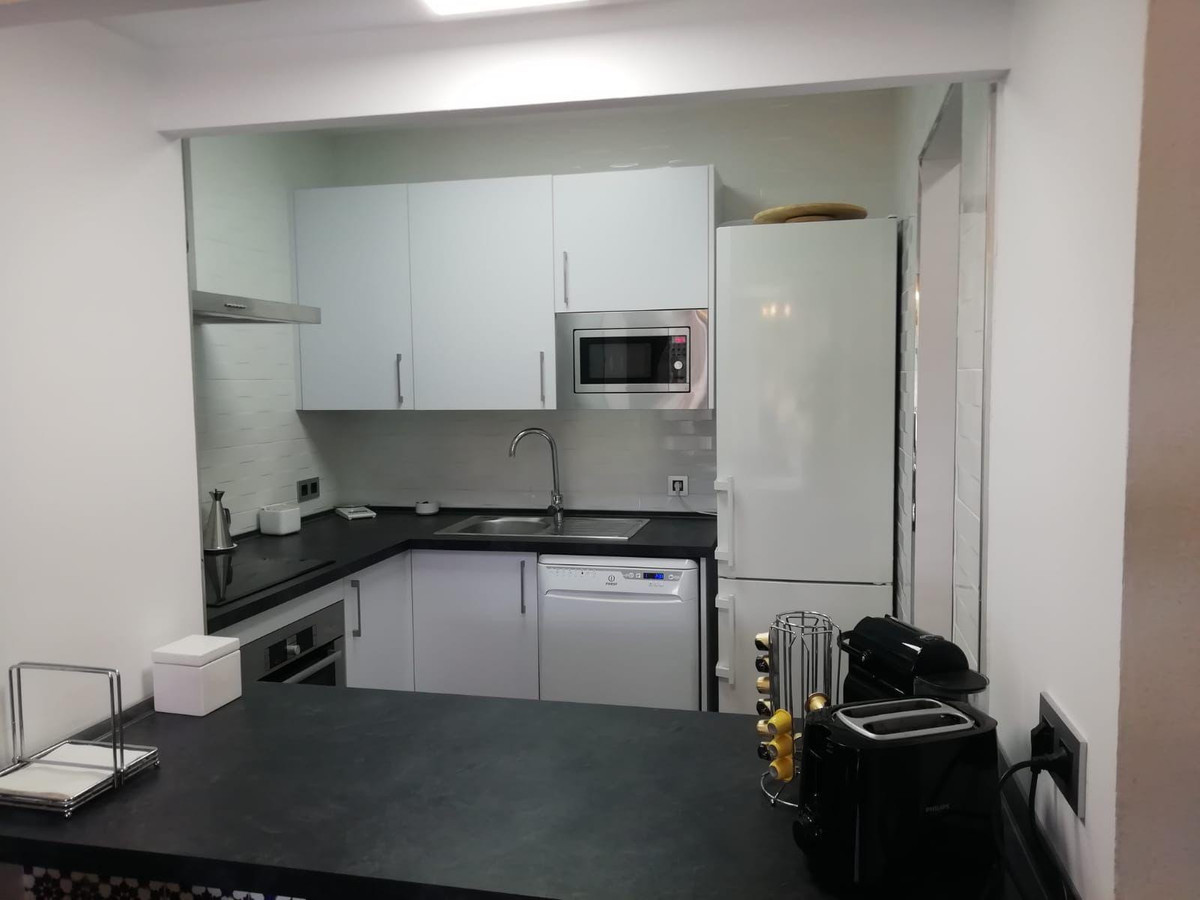 3 Bed Apartment for sale in Fuengirola Costa Del Sol, Málaga, Spain