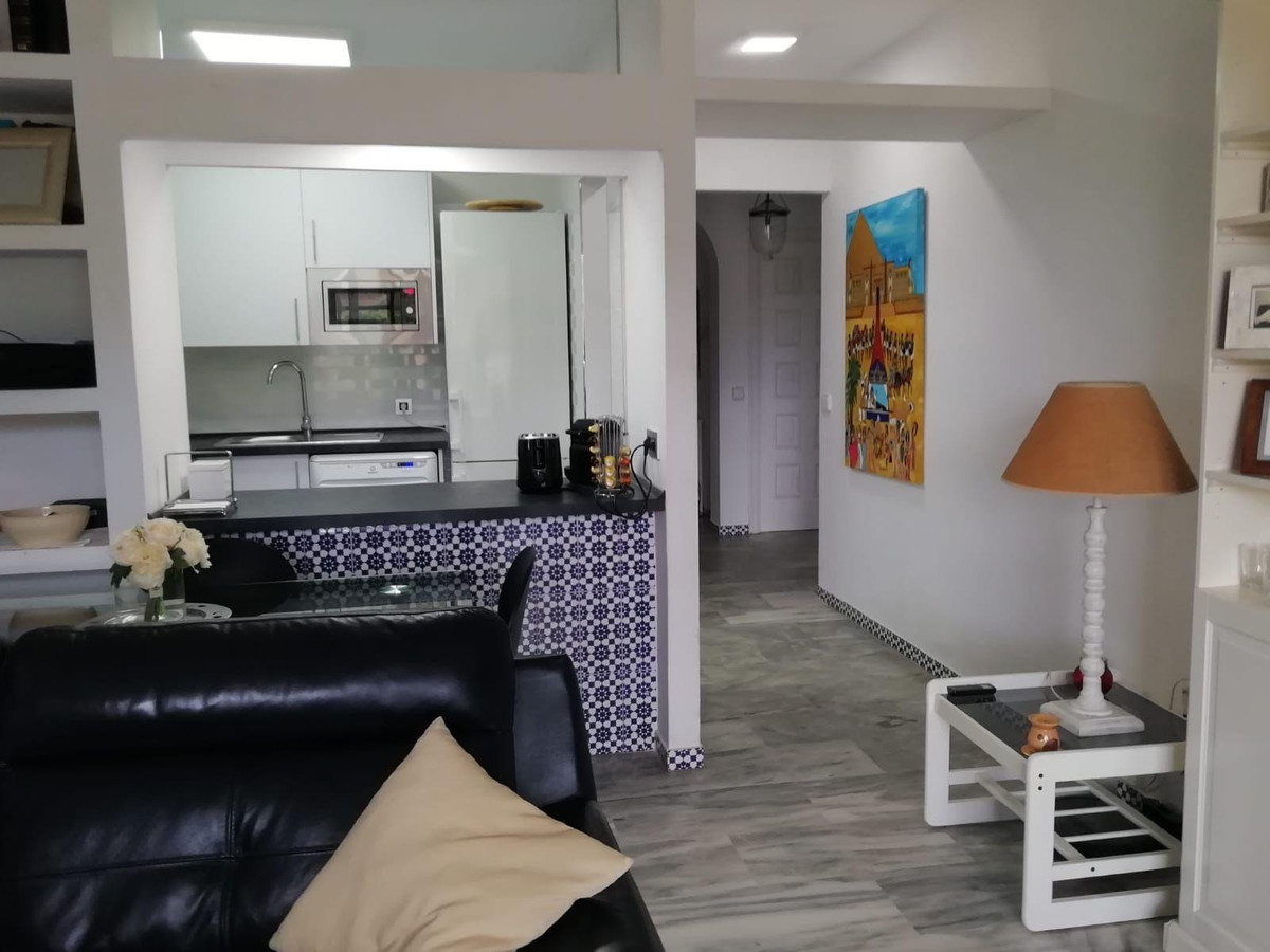 3 Bed Apartment for sale in Fuengirola Costa Del Sol, Málaga, Spain
