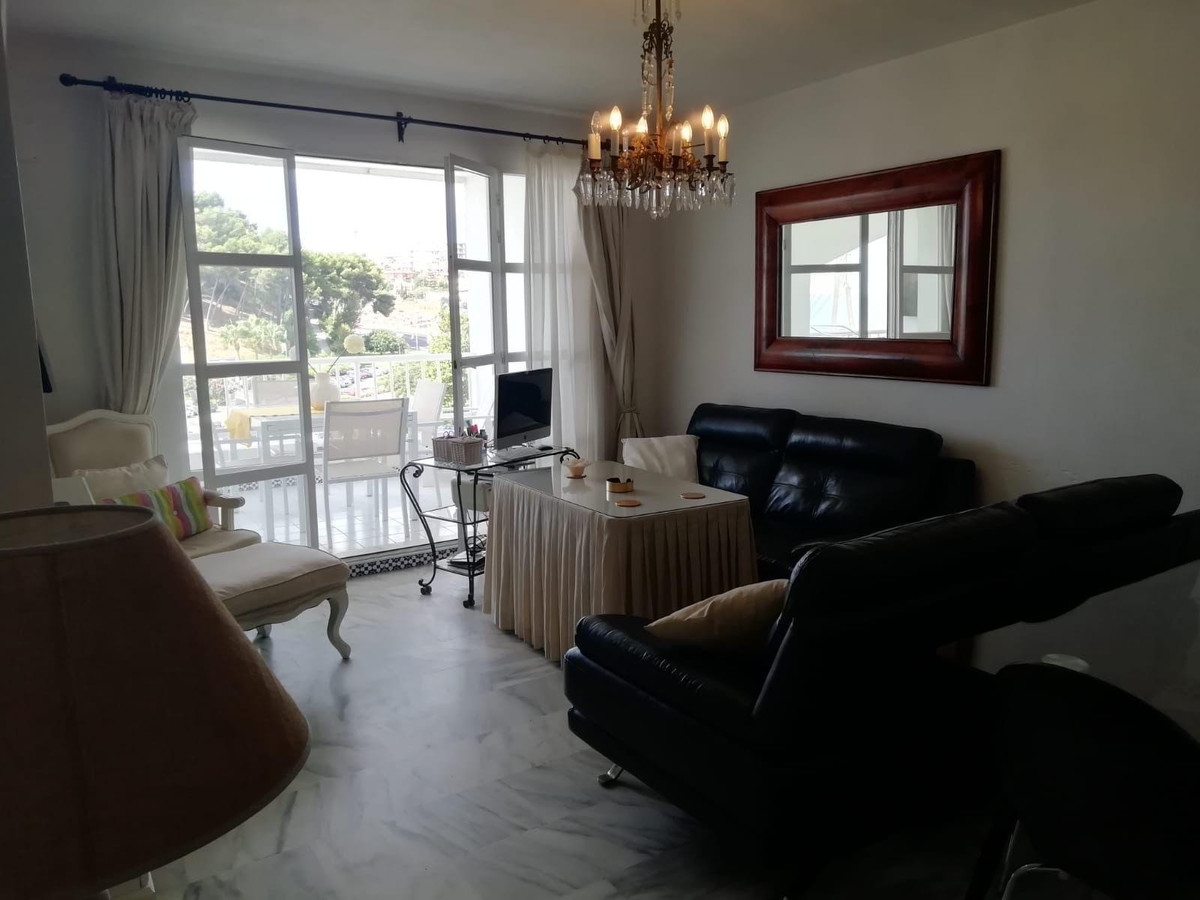 3 Bed Apartment for sale in Fuengirola Costa Del Sol, Málaga, Spain