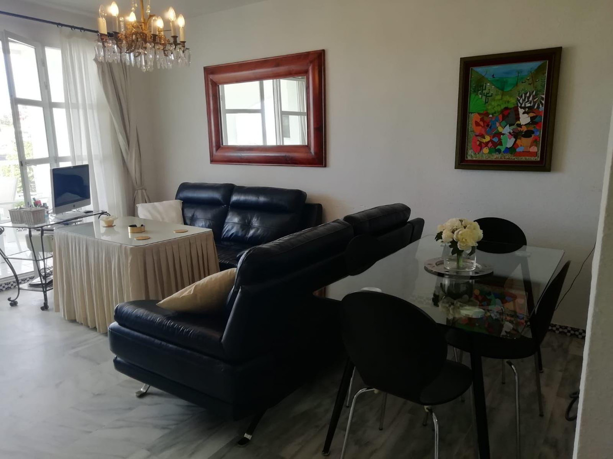 3 Bed Apartment for sale in Fuengirola Costa Del Sol, Málaga, Spain