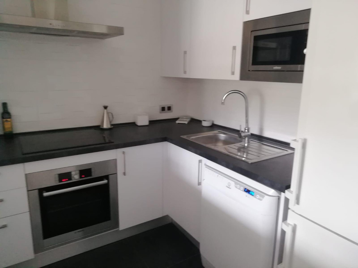 3 Bed Apartment for sale in Fuengirola Costa Del Sol, Málaga, Spain