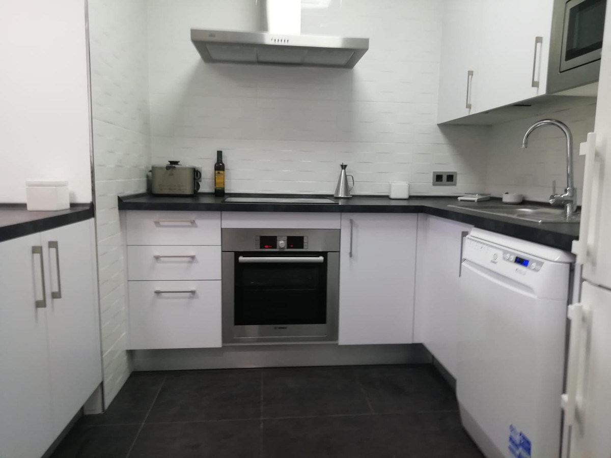 3 Bed Apartment for sale in Fuengirola Costa Del Sol, Málaga, Spain