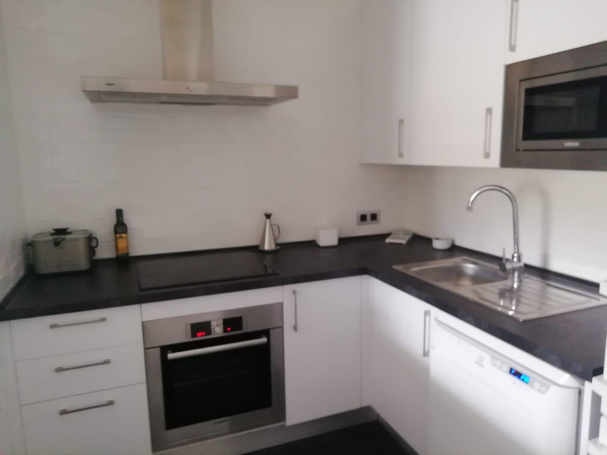 3 Bed Apartment for sale in Fuengirola Costa Del Sol, Málaga, Spain