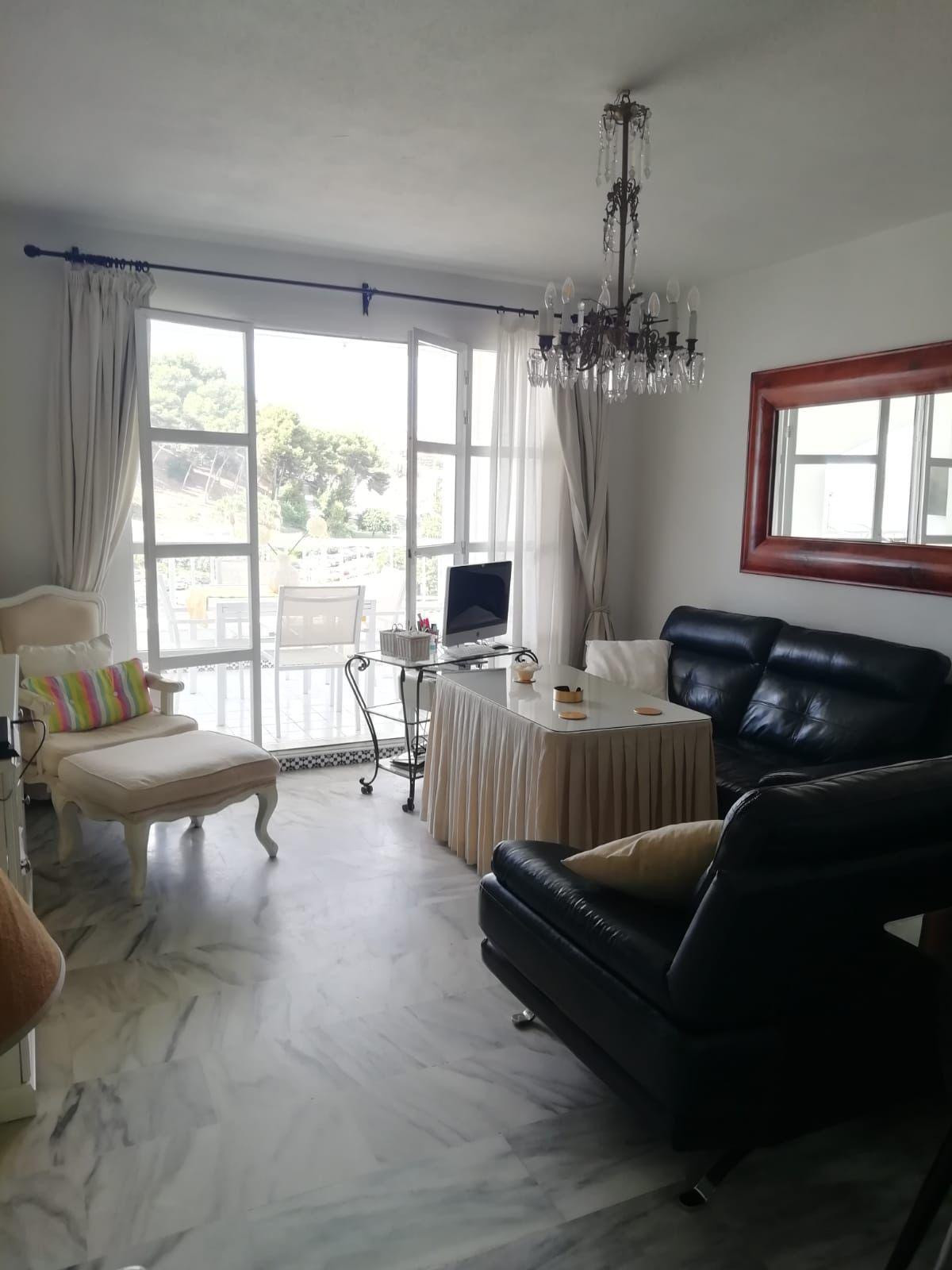 3 Bed Apartment for sale in Fuengirola Costa Del Sol, Málaga, Spain