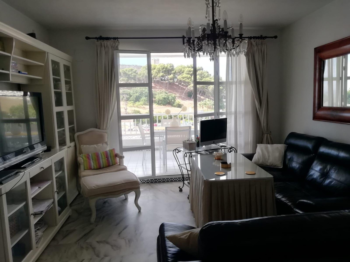 3 Bed Apartment for sale in Fuengirola Costa Del Sol, Málaga, Spain