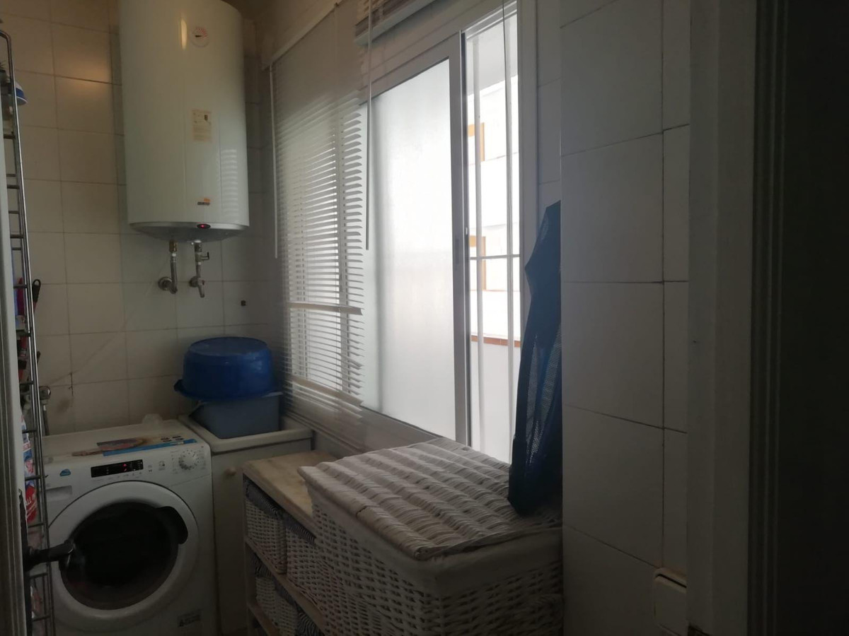 3 Bed Apartment for sale in Fuengirola Costa Del Sol, Málaga, Spain