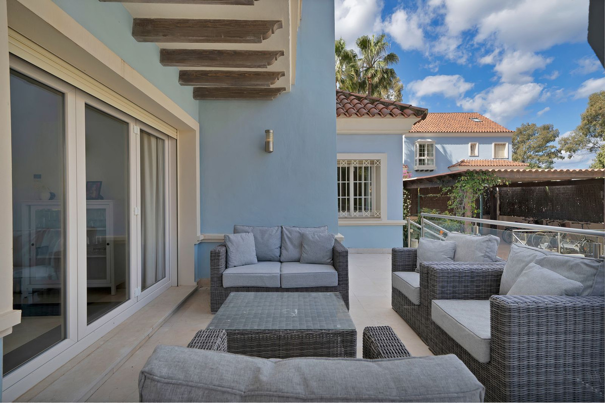 7 Bed Townhouse for sale in Puerto Banús Costa Del Sol, Málaga, Spain