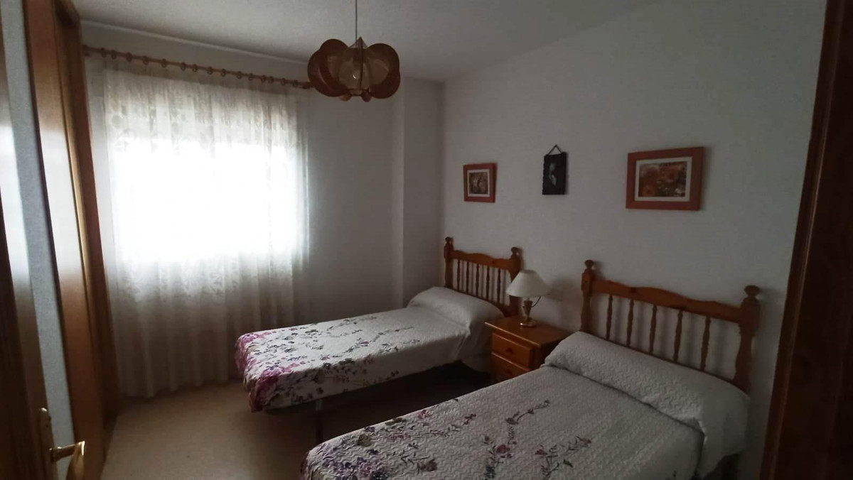 Se vende Apartamento Planta Media de 3 dormitorios en Costa Blanca, Alicante, España