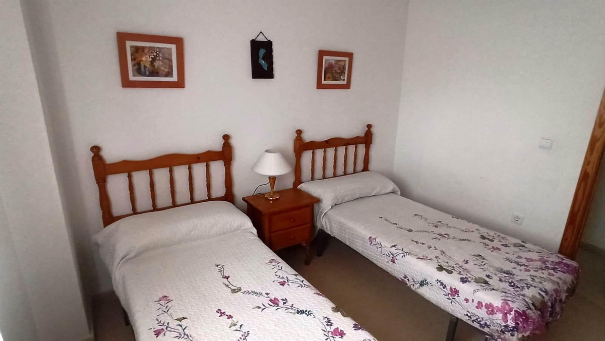 Se vende Apartamento Planta Media de 3 dormitorios en Costa Blanca, Alicante, España