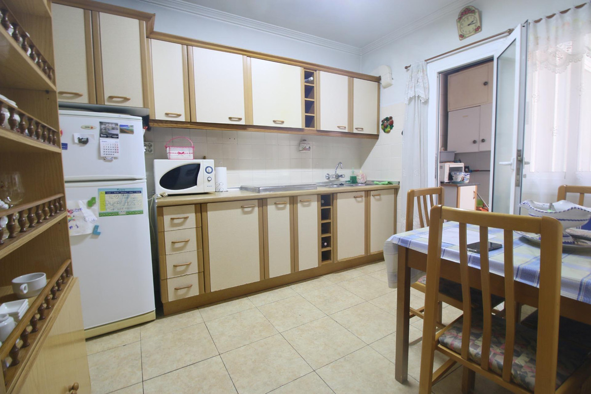 Se vende Apartamento Planta Media de 3 dormitorios en Costa Blanca, Alicante, España
