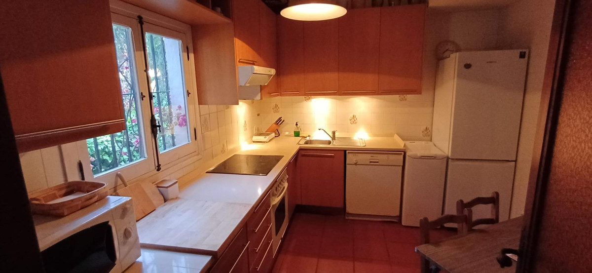 6 Bed Townhouse for sale in Alicante Costa Blanca, Alicante, Spain