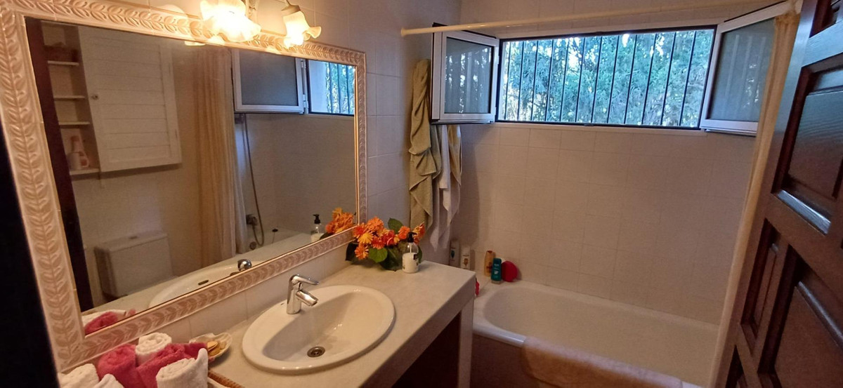 6 Bed Townhouse for sale in Alicante Costa Blanca, Alicante, Spain