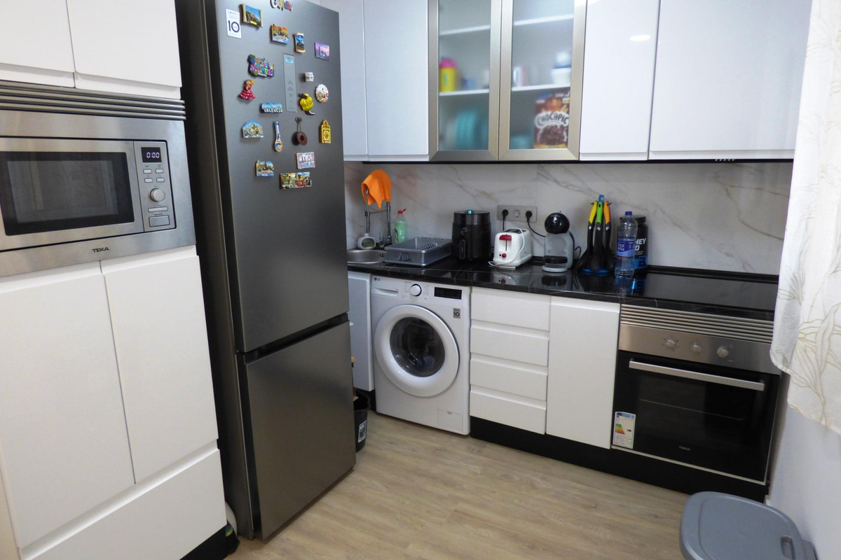 Se vende Estudio Planta Media de 1 dormitorios en Costa Blanca, Alicante, España