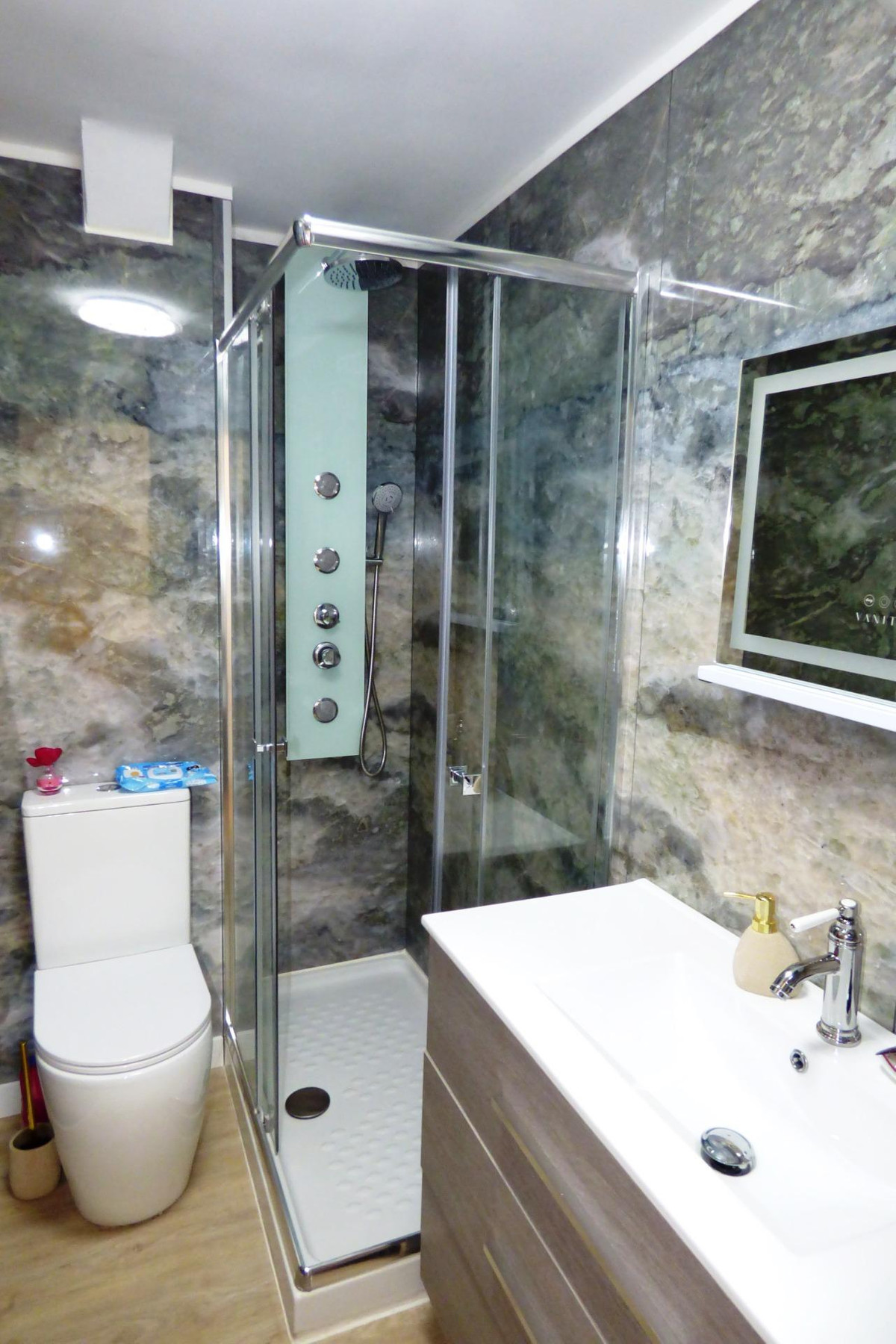 Se vende Estudio Planta Media de 1 dormitorios en Costa Blanca, Alicante, España