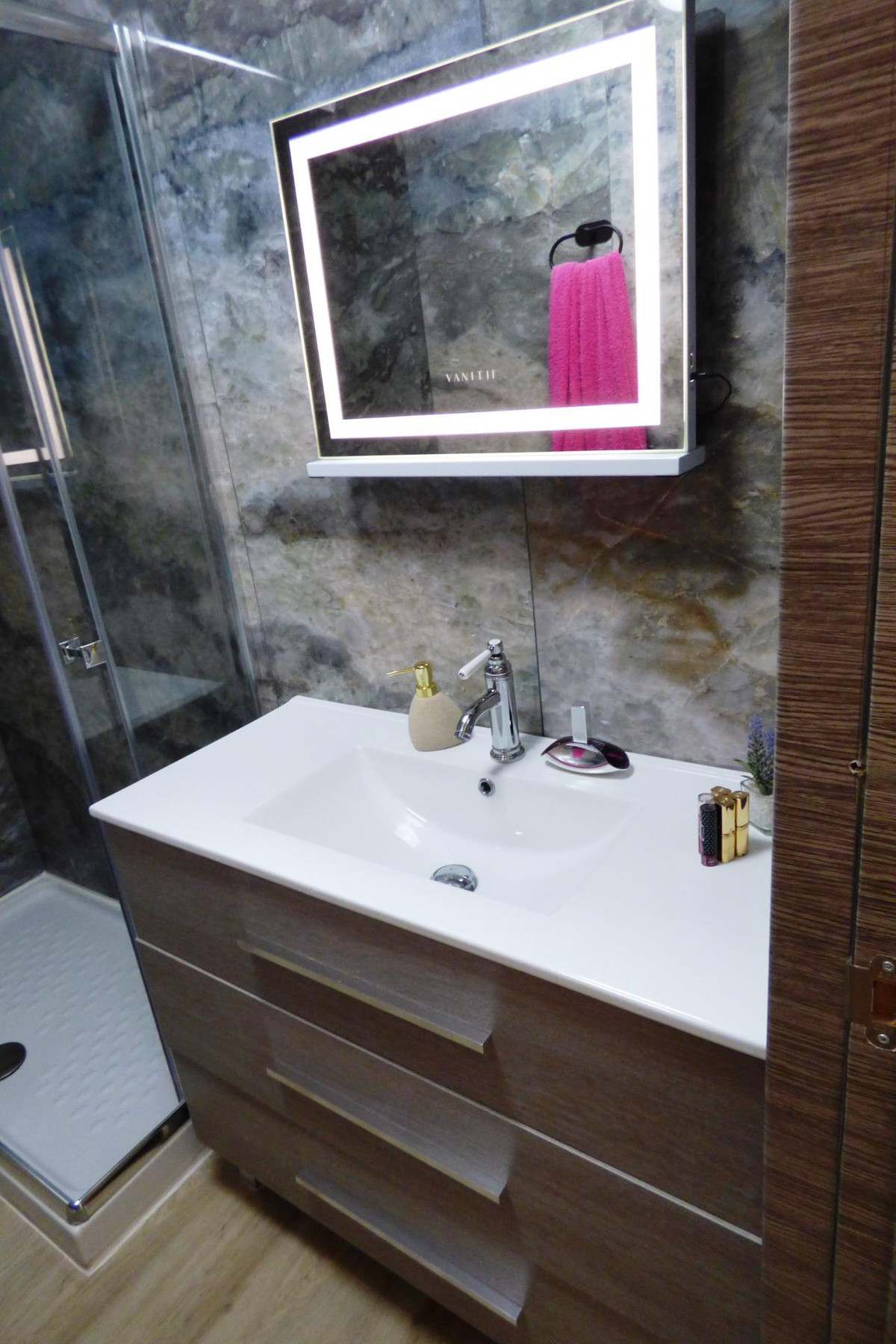 Se vende Estudio Planta Media de 1 dormitorios en Costa Blanca, Alicante, España