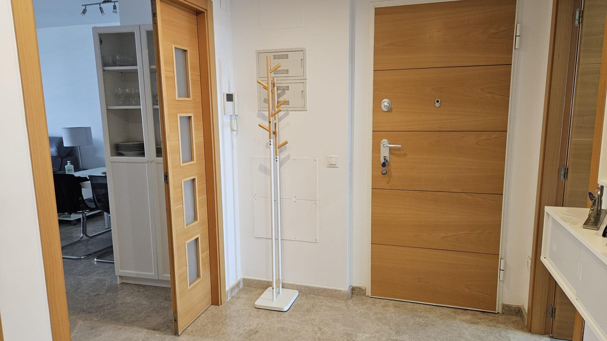 Se vende Apartamento Planta Media de 2 dormitorios en Costa Blanca, Alicante, España