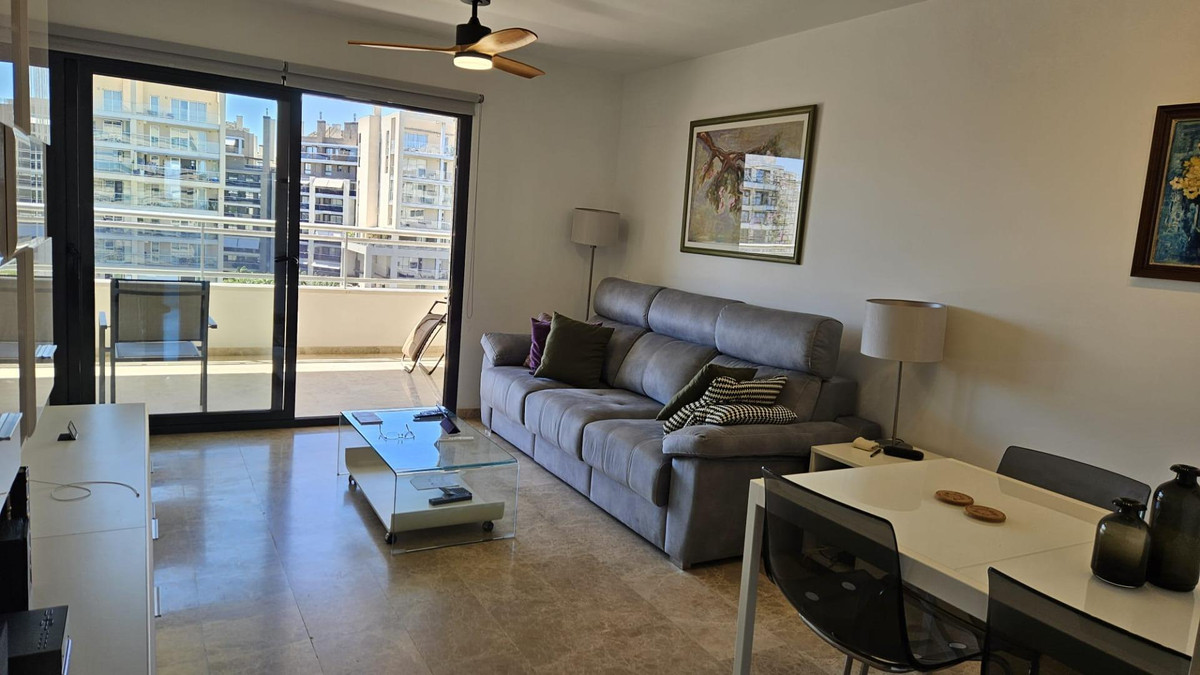 Se vende Apartamento Planta Media de 2 dormitorios en Costa Blanca, Alicante, España