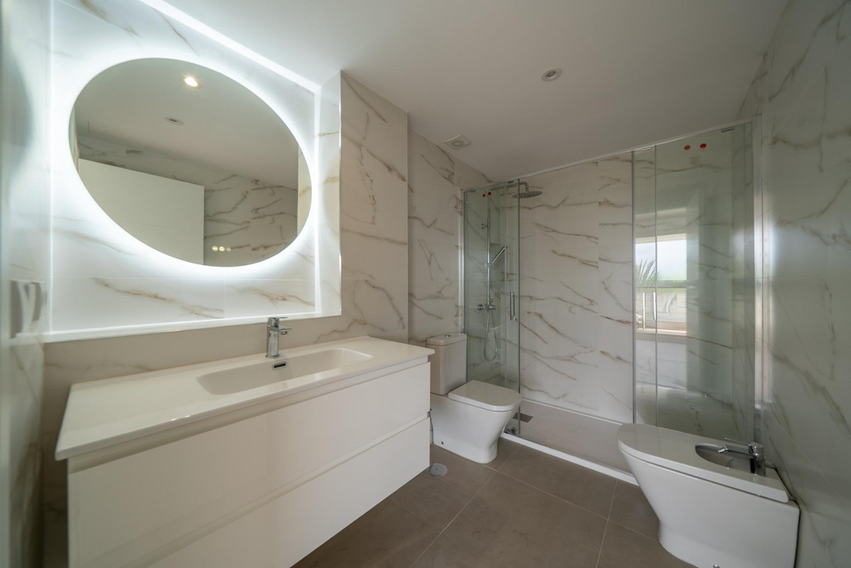 4 Bed Apartment for sale in Alicante Costa Blanca, Alicante, Spain