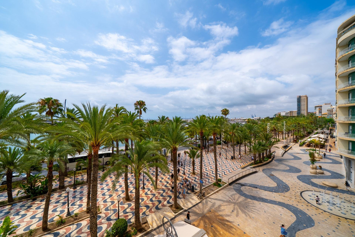 4 Bed Apartment for sale in Alicante Costa Blanca, Alicante, Spain
