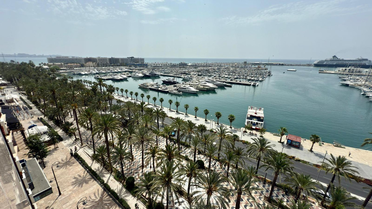 4 Bed Apartment for sale in Alicante Costa Blanca, Alicante, Spain