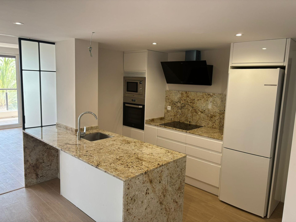 4 Bed Apartment for sale in Alicante Costa Blanca, Alicante, Spain