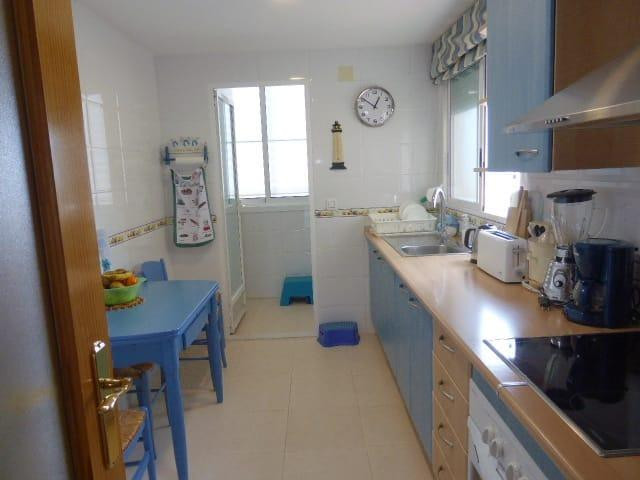 Se vende Apartamento Planta Media de 3 dormitorios en Costa Blanca, Alicante, España