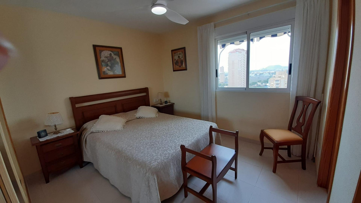 Se vende Apartamento Planta Media de 3 dormitorios en Costa Blanca, Alicante, España