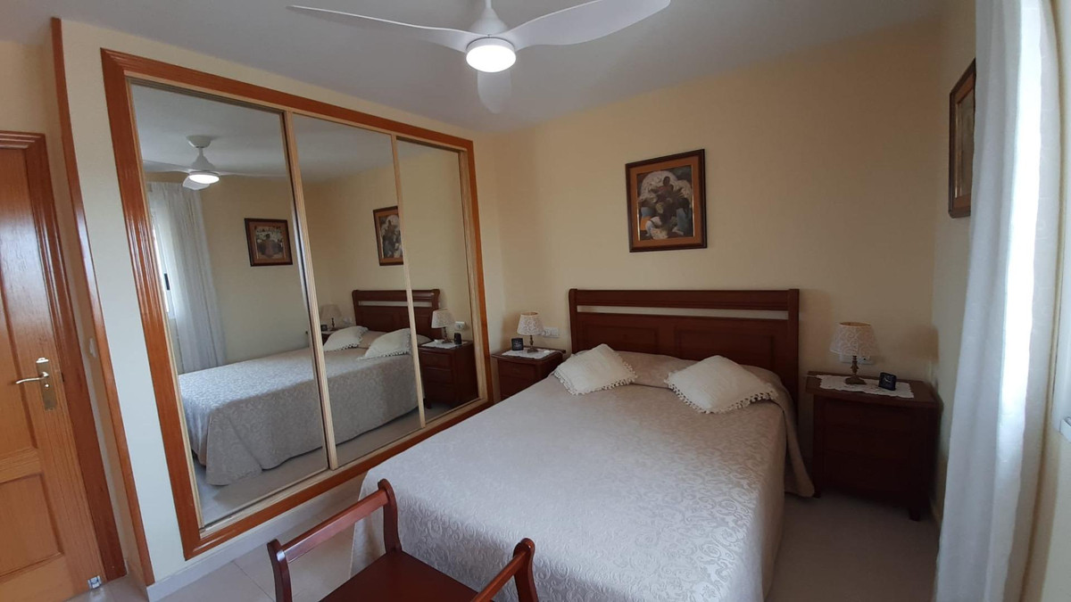 Se vende Apartamento Planta Media de 3 dormitorios en Costa Blanca, Alicante, España
