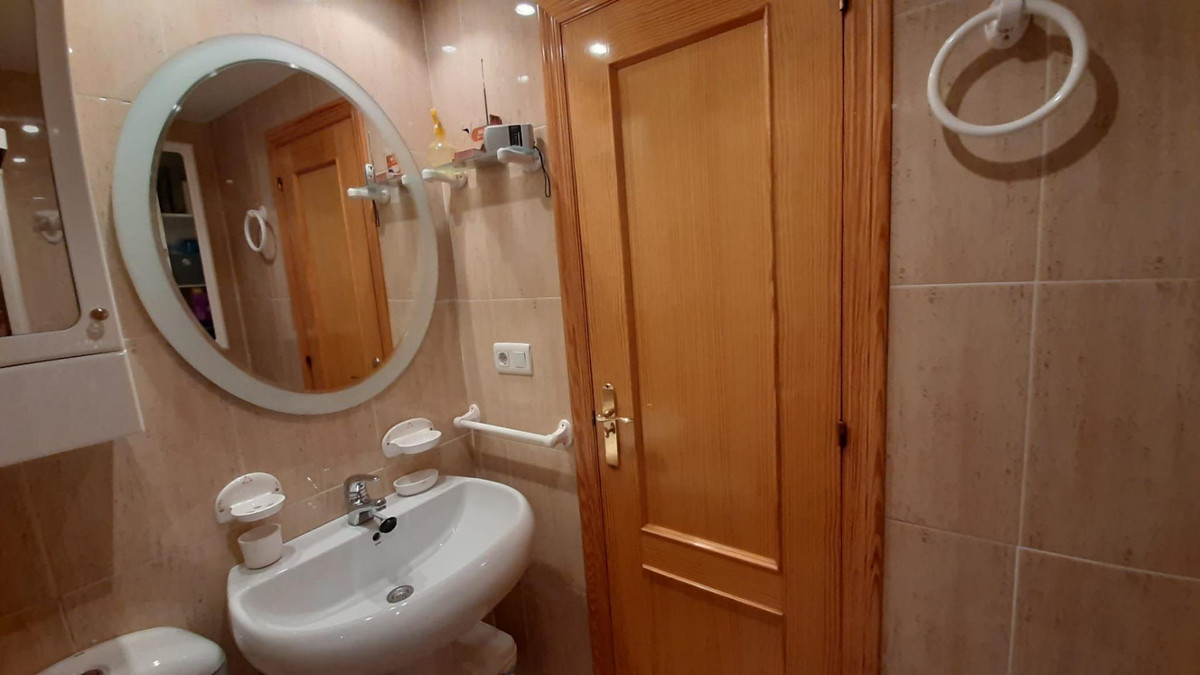Se vende Apartamento Planta Media de 3 dormitorios en Costa Blanca, Alicante, España