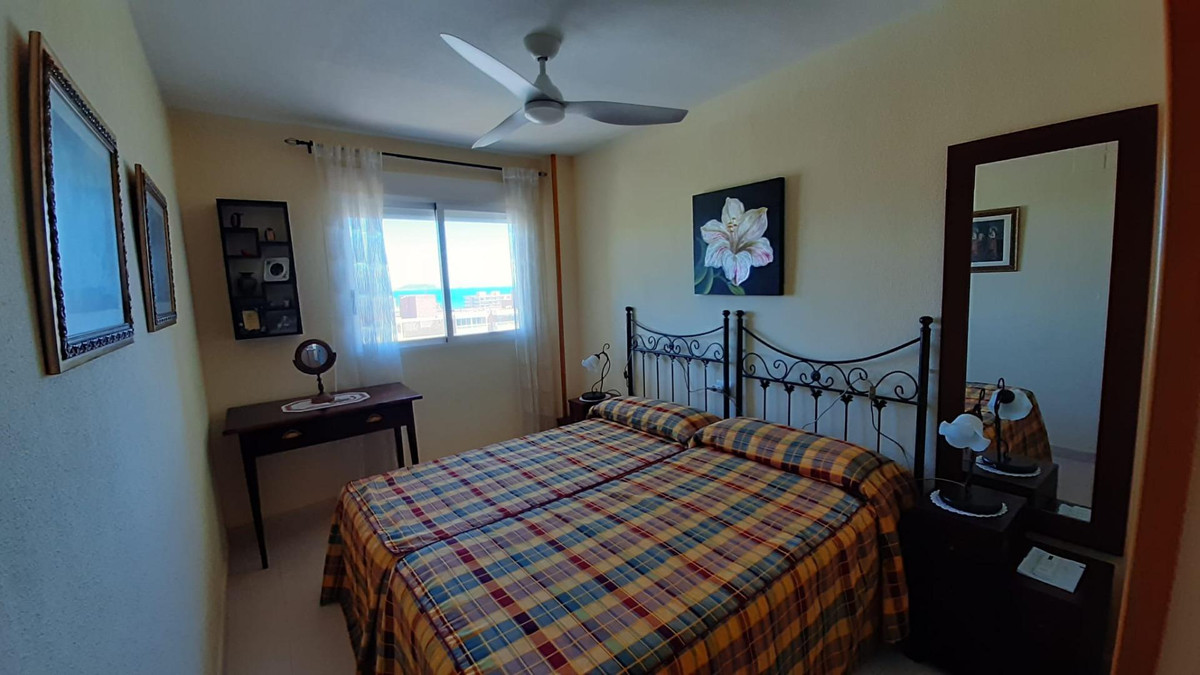 Se vende Apartamento Planta Media de 3 dormitorios en Costa Blanca, Alicante, España