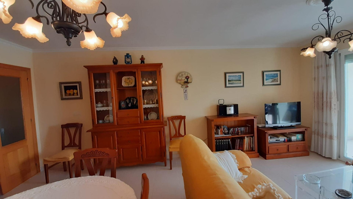 Se vende Apartamento Planta Media de 3 dormitorios en Costa Blanca, Alicante, España